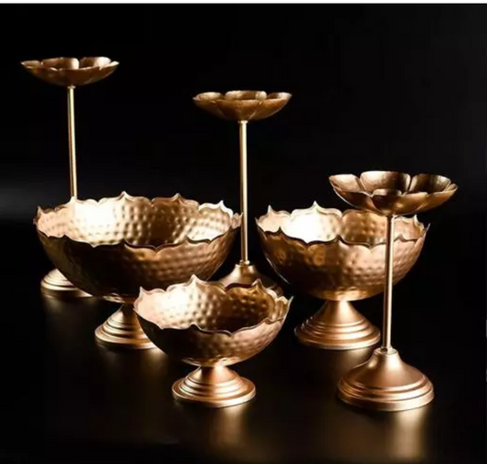 Taj Urli Set Floating Flower Set | Taj Urli with Stand Urli with Bowl | Urli, Pooja Diya, Wedding, Diwali, Christmas, Festival, Haldi, Sangeet, Shaadi Decor Set of 9 Pcs